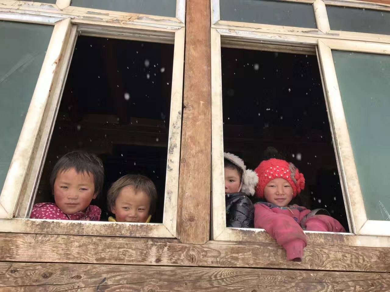 乐动·网站注册-乐动online(中国)公益回顾丨家国同欢月同圆 温暖满载甘孜州(图9)